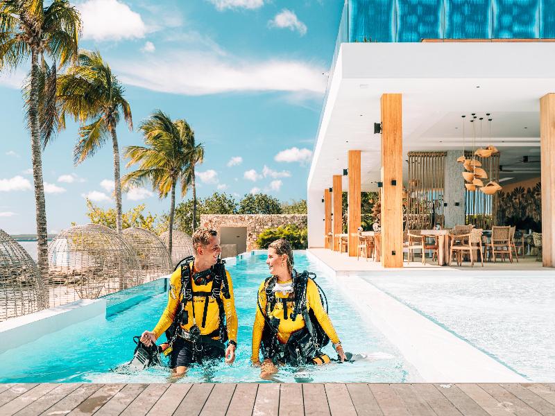 Van der Valk Plaza Beach & Dive Resort Bonaire image