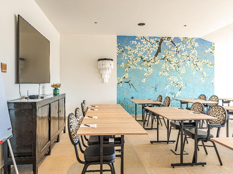 Van der Valk Plaza Beach & Dive Resort Bonaire image