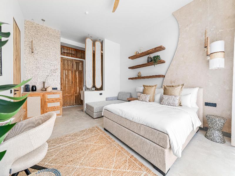 Van der Valk Plaza Beach & Dive Resort Bonaire image