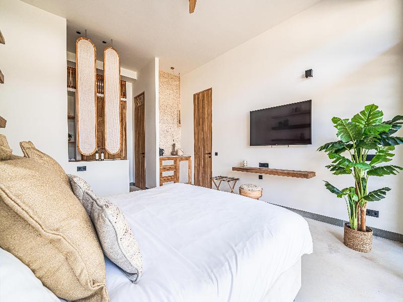 Van der Valk Plaza Beach & Dive Resort Bonaire image