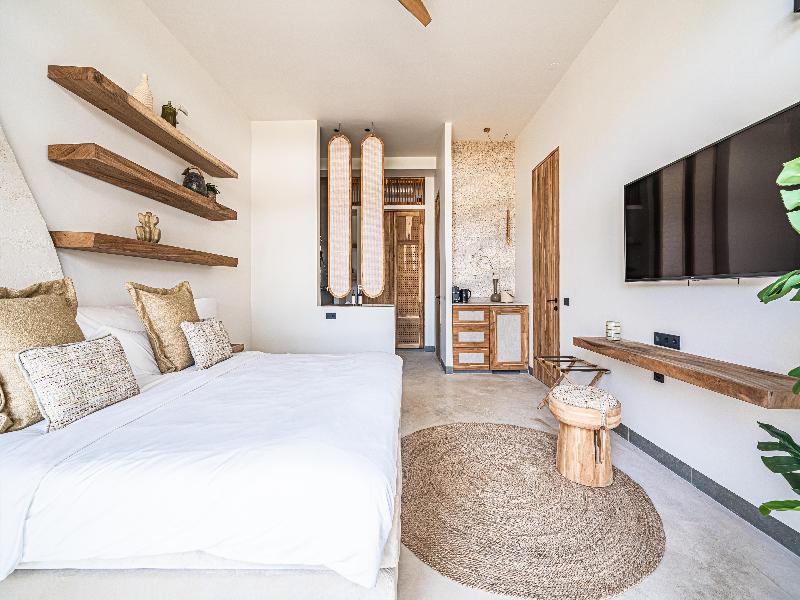 Van der Valk Plaza Beach & Dive Resort Bonaire image