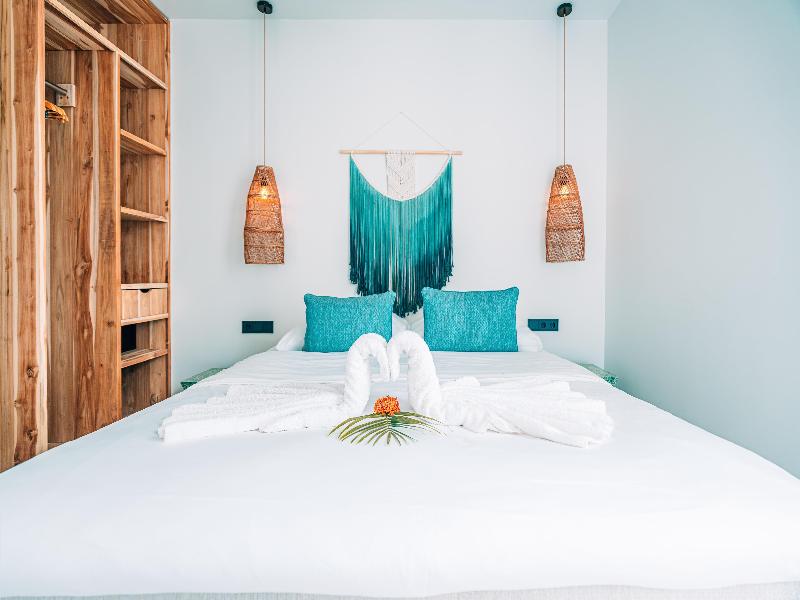 Van der Valk Plaza Beach & Dive Resort Bonaire image
