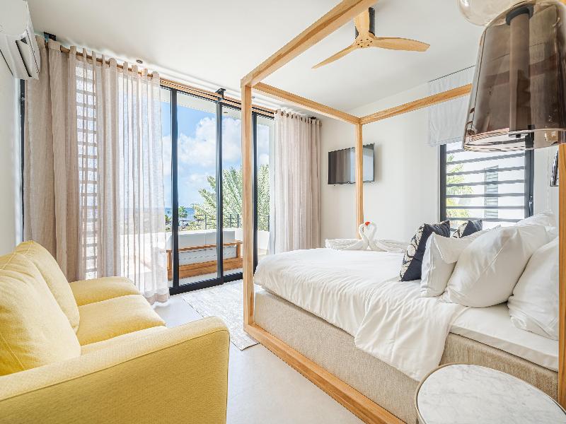 Van der Valk Plaza Beach & Dive Resort Bonaire image