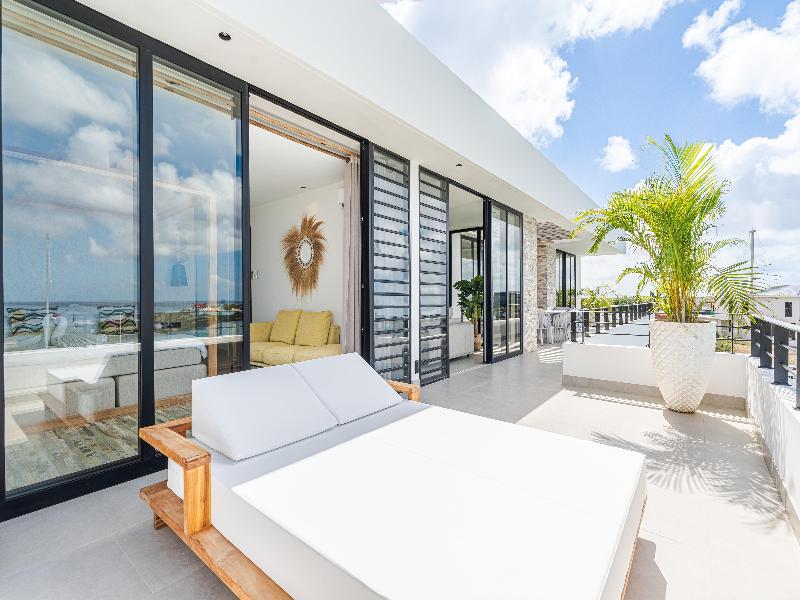 Van der Valk Plaza Beach & Dive Resort Bonaire image
