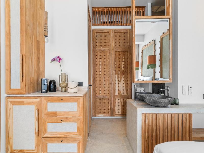 Van der Valk Plaza Beach & Dive Resort Bonaire image