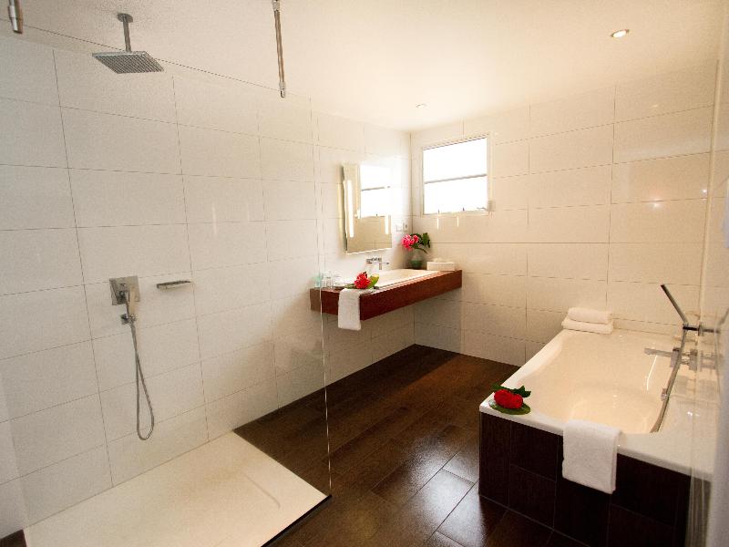 Van der Valk Plaza Beach & Dive Resort Bonaire image
