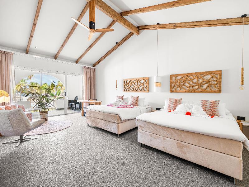 Van der Valk Plaza Beach & Dive Resort Bonaire image