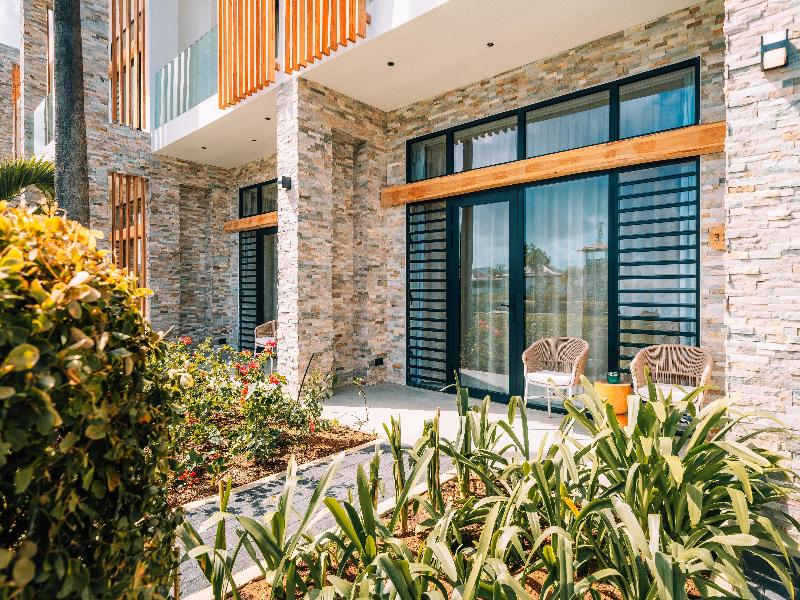 Van der Valk Plaza Beach & Dive Resort Bonaire image