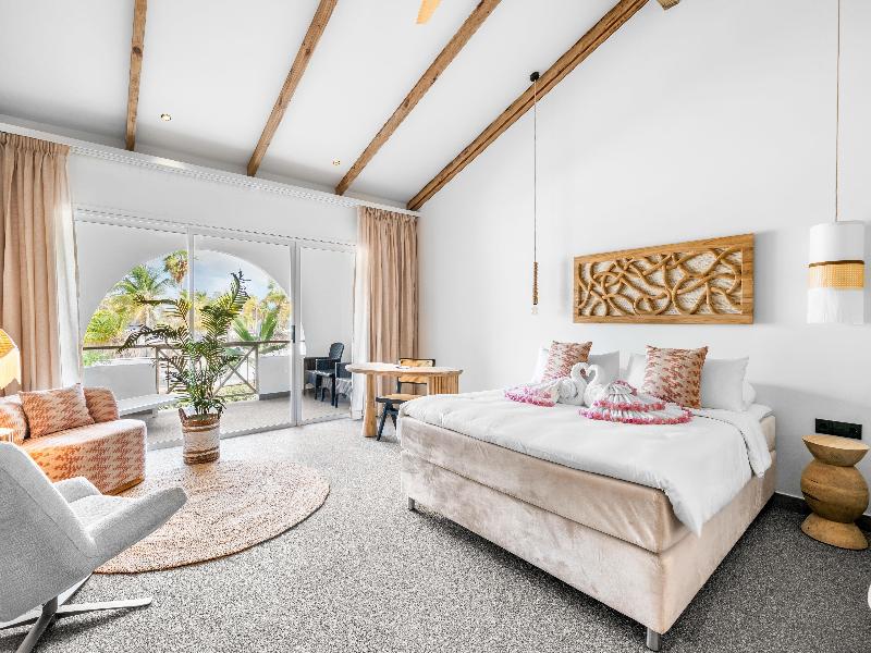 Van der Valk Plaza Beach & Dive Resort Bonaire image
