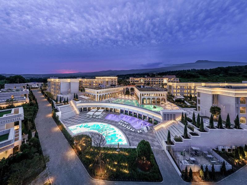 The Siena Resort