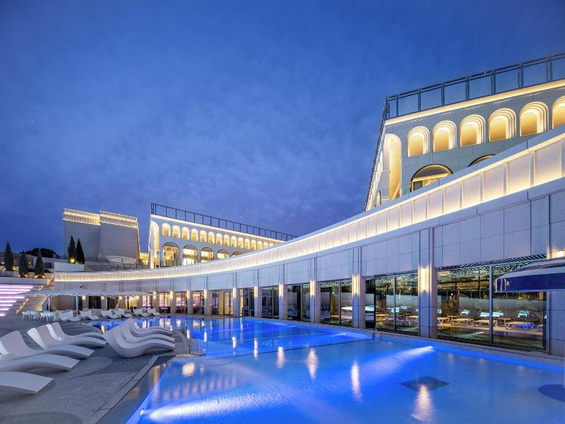 The Siena Resort