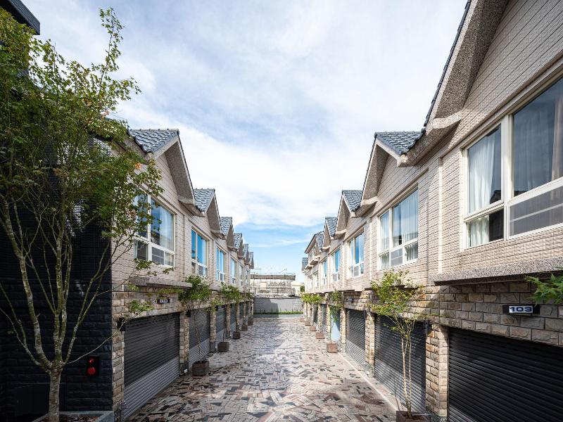 Yilan East Motel image