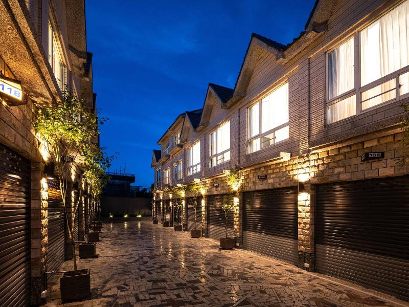 Yilan East Motel image