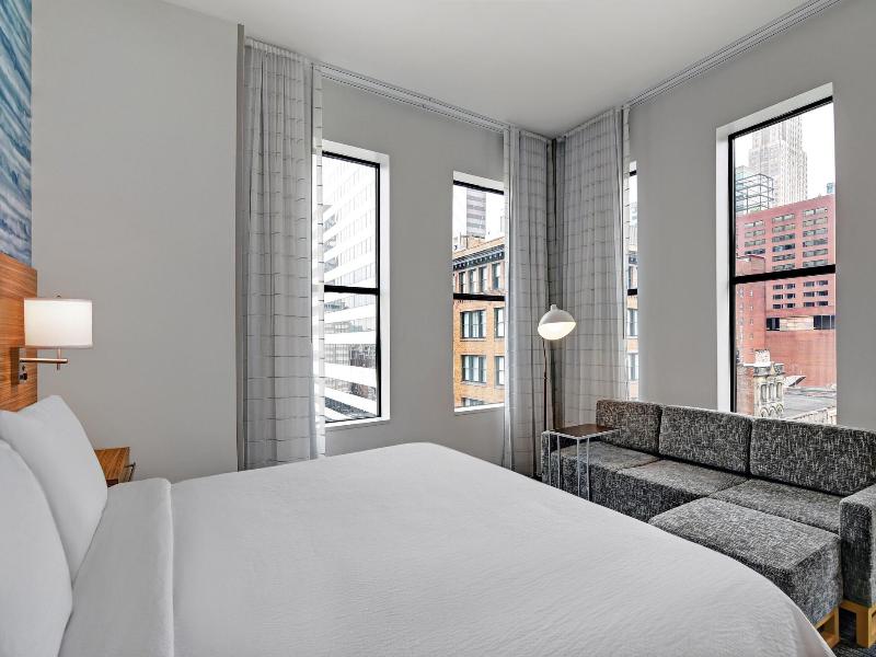 Towneplace Suites By Marriott Cincinnati Downtown image