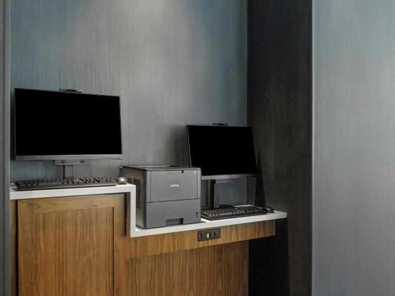 Courtyard By Marriott Indianapolis Fishers image