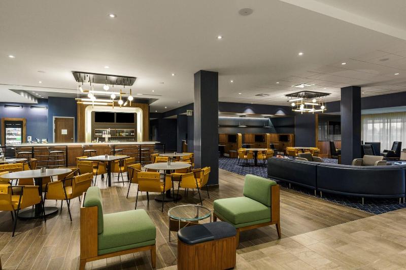 Courtyard By Marriott Indianapolis Fishers image