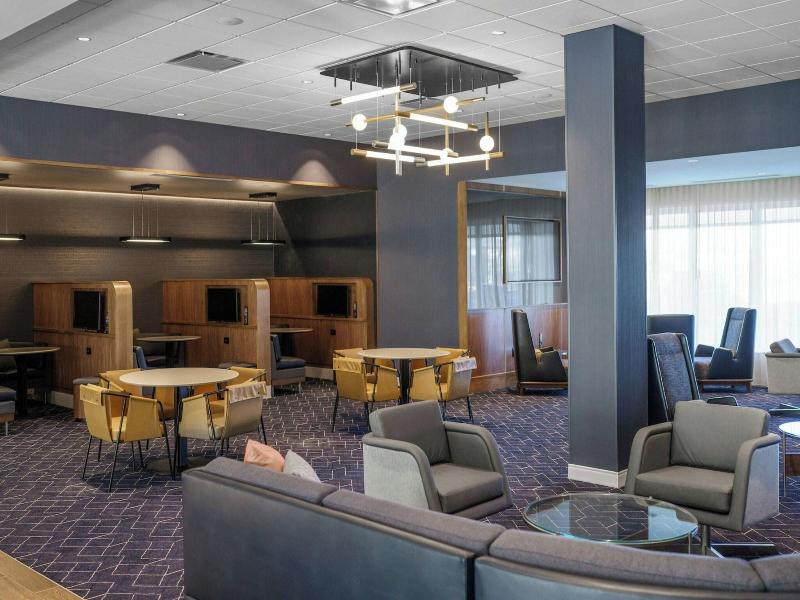 Courtyard By Marriott Indianapolis Fishers image