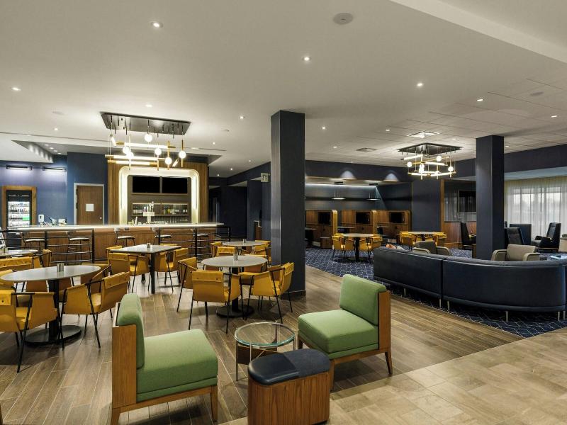 Courtyard By Marriott Indianapolis Fishers image