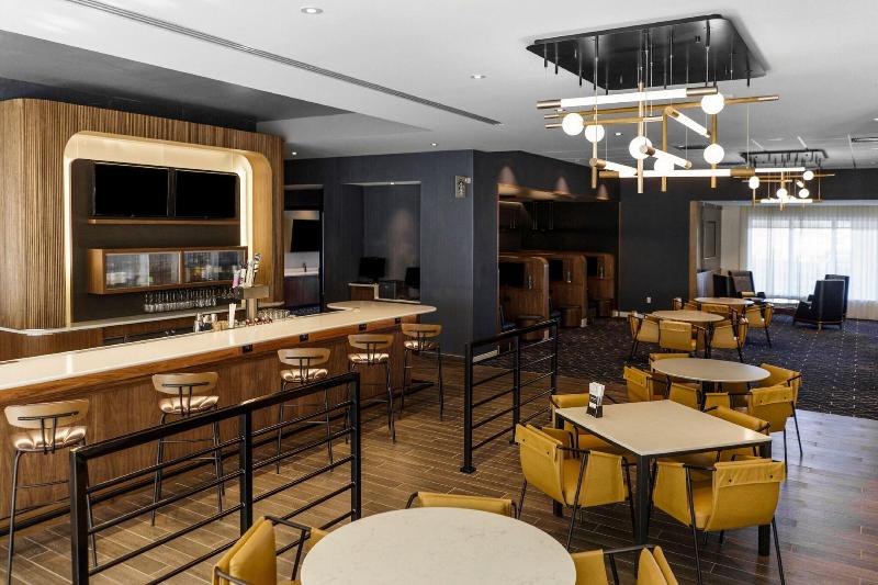 Courtyard By Marriott Indianapolis Fishers image