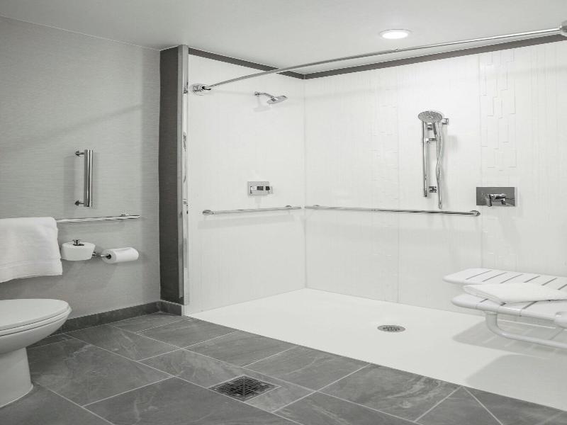 Courtyard By Marriott Indianapolis Fishers image