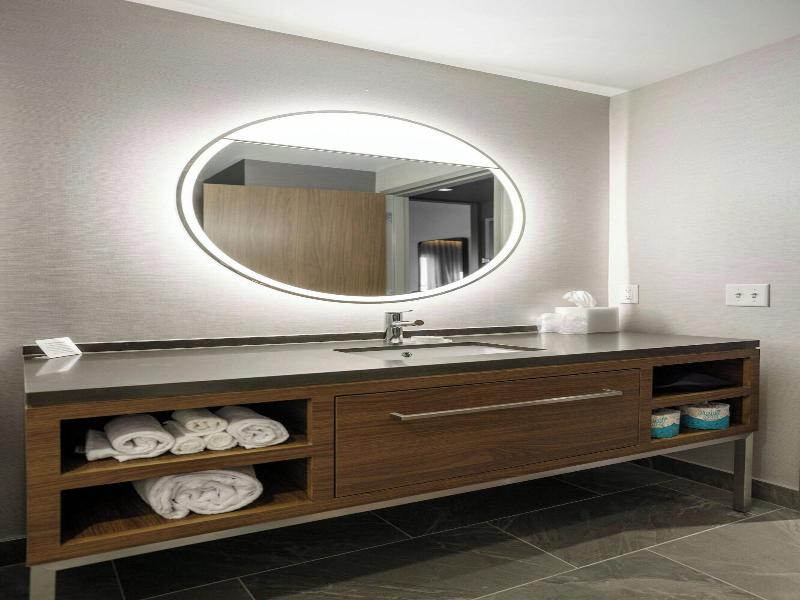 Courtyard By Marriott Indianapolis Fishers image