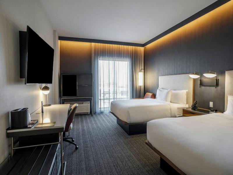 Courtyard By Marriott Indianapolis Fishers image