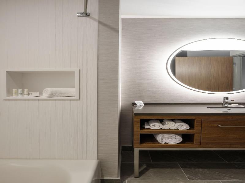 Courtyard By Marriott Indianapolis Fishers image