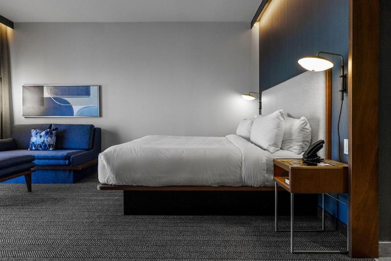 Courtyard By Marriott Indianapolis Fishers image
