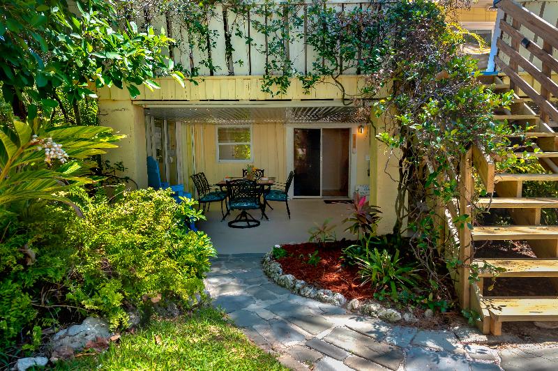 Cedar Cove Resort And Cottages image