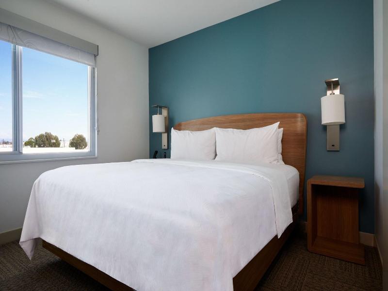 Element Irvine image