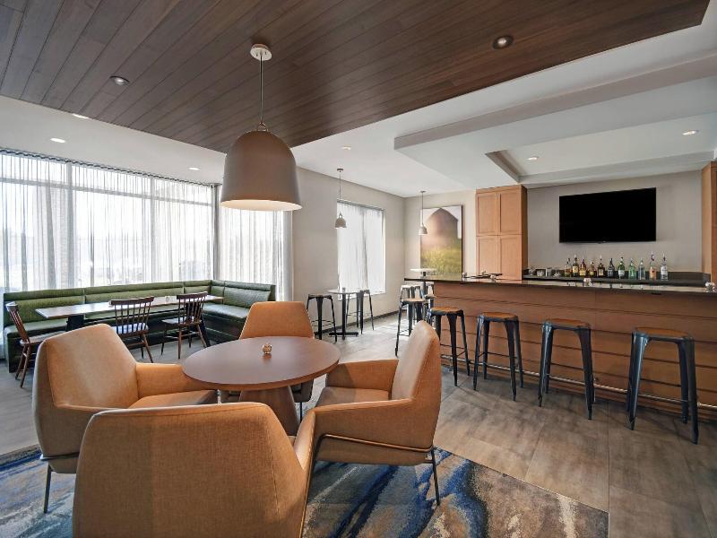 Fairfield Inn and Suites By Marriott Mansfield image