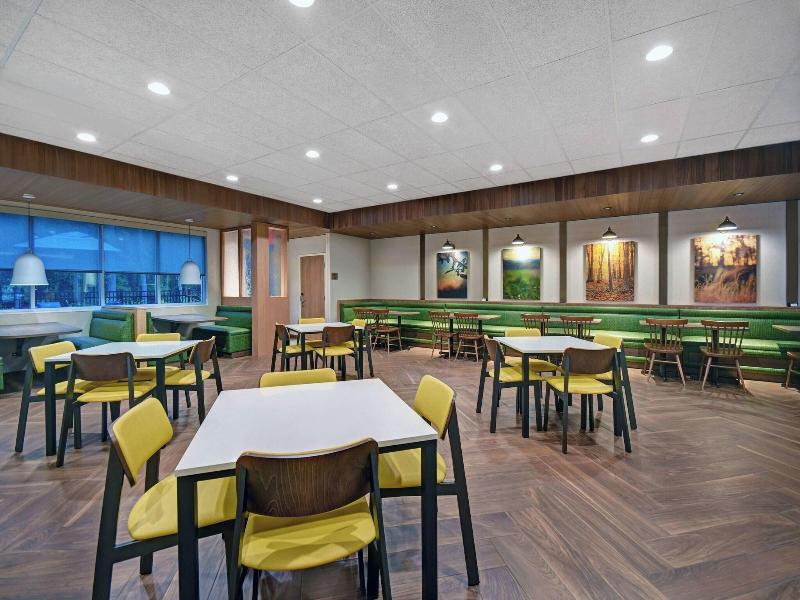 Fairfield Inn and Suites By Marriott Mansfield image