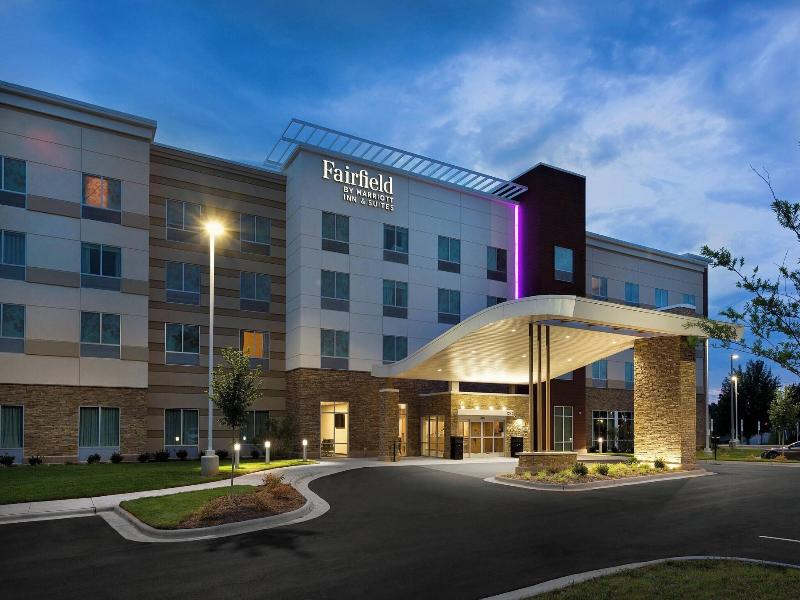Fairfield Inn and Suites By Marriott Statesville image
