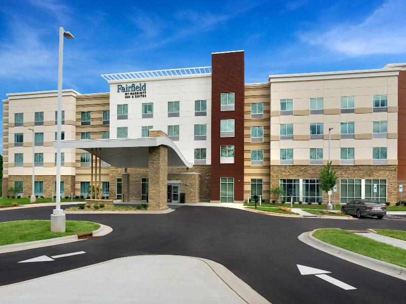 Fairfield Inn and Suites By Marriott Statesville image