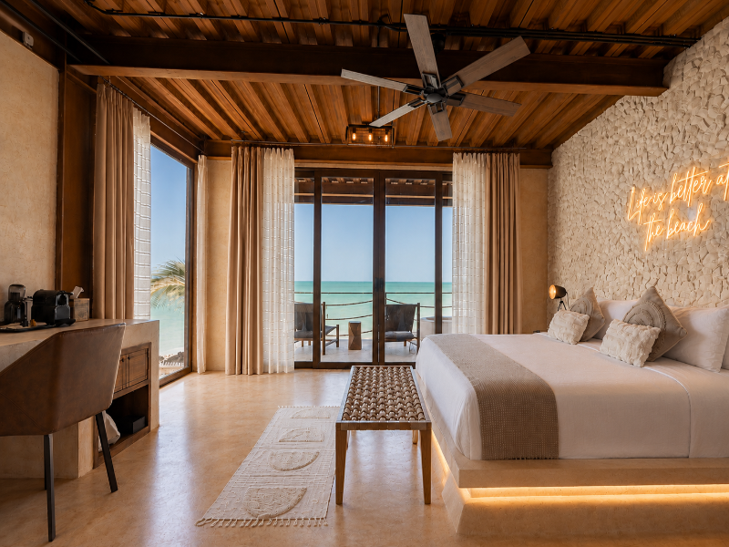 Fuego Suite KB Ocean Front with Outdoor Tub