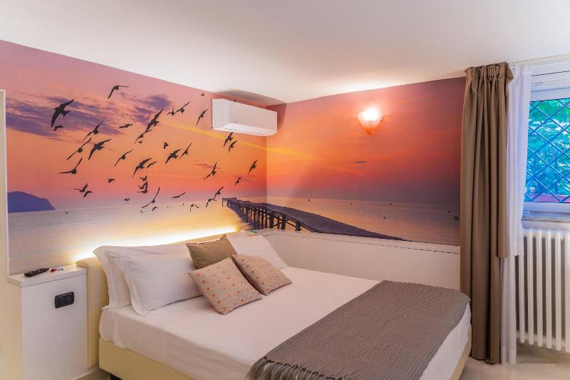 Marina Centro Suite image