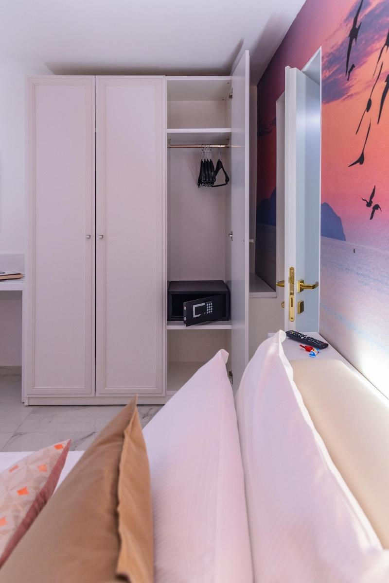 Marina Centro Suite image
