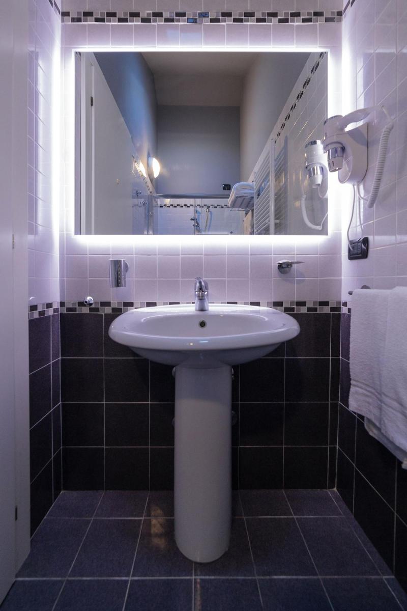 Marina Centro Suite image