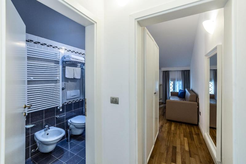 Marina Centro Suite image