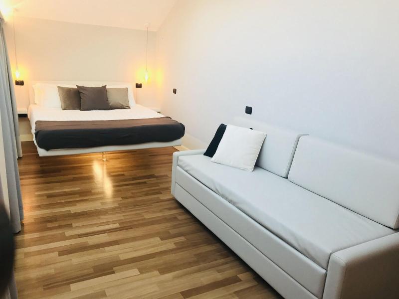 Marina Centro Suite image