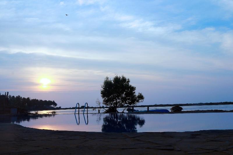 Seth Dev Lagoon Chalets Kalpitiya image