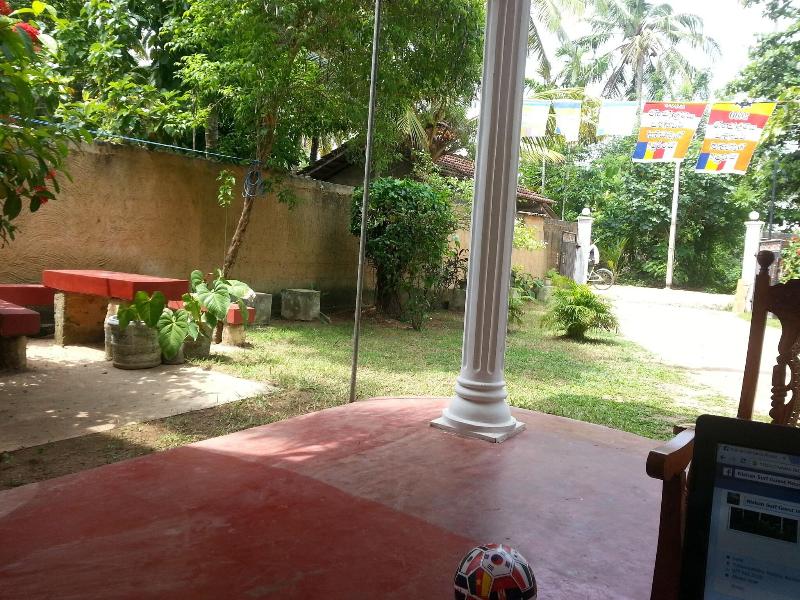 Nishan Surf Inn image
