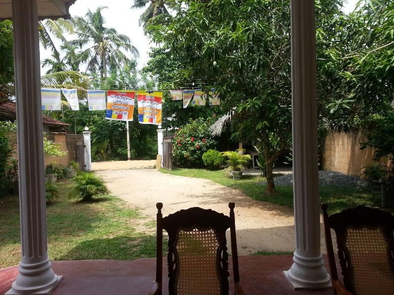 Nishan Surf Inn image
