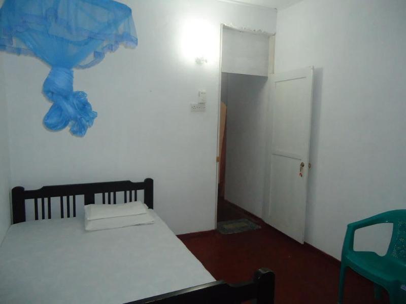 Nishan Surf Inn image