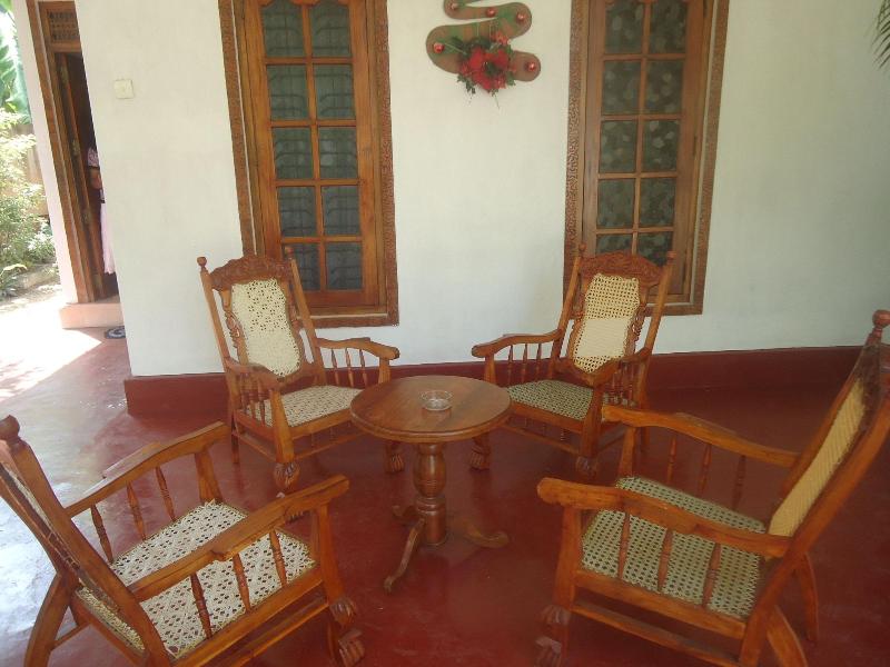 Nishan Surf Inn image