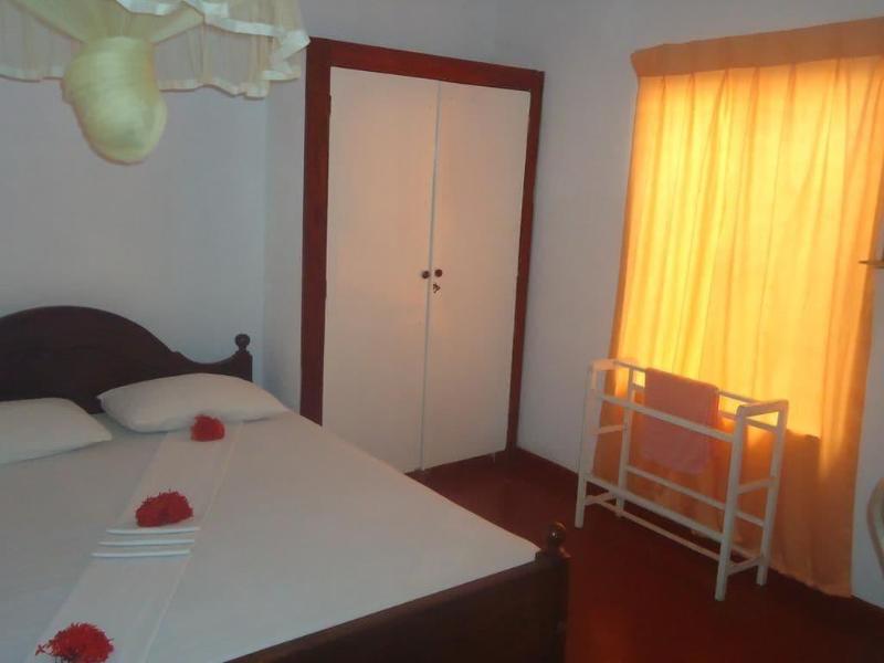Nishan Surf Inn image