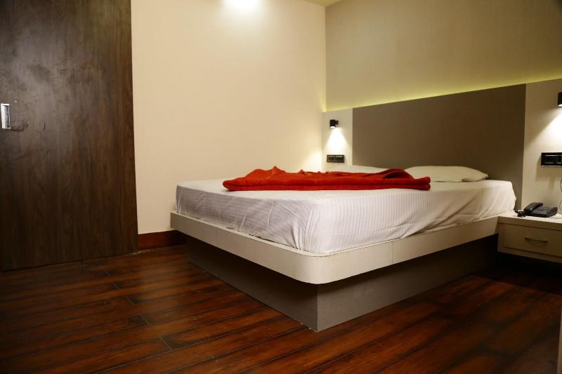 Hotel Aangan Regency image