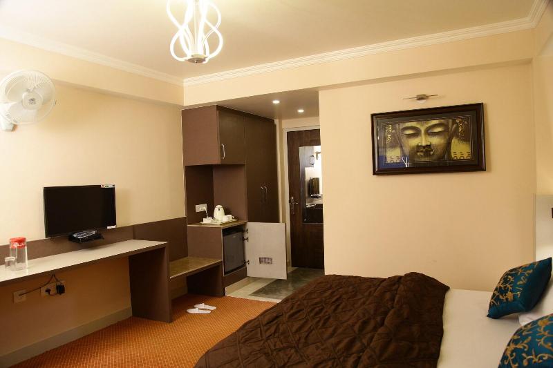 Hotel Aangan Regency image