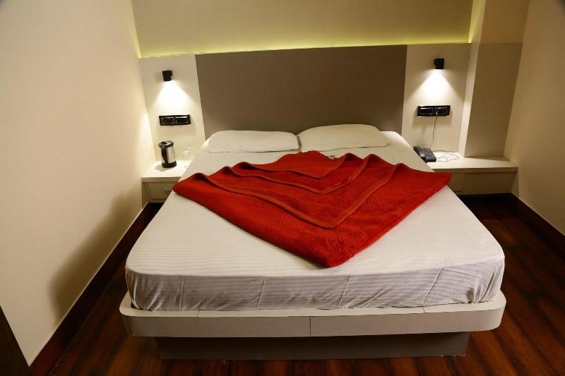 Hotel Aangan Regency image
