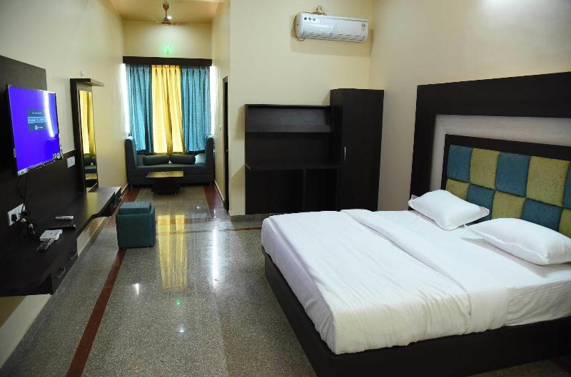 Chitrakoot Garden And Resorts Pushkar image